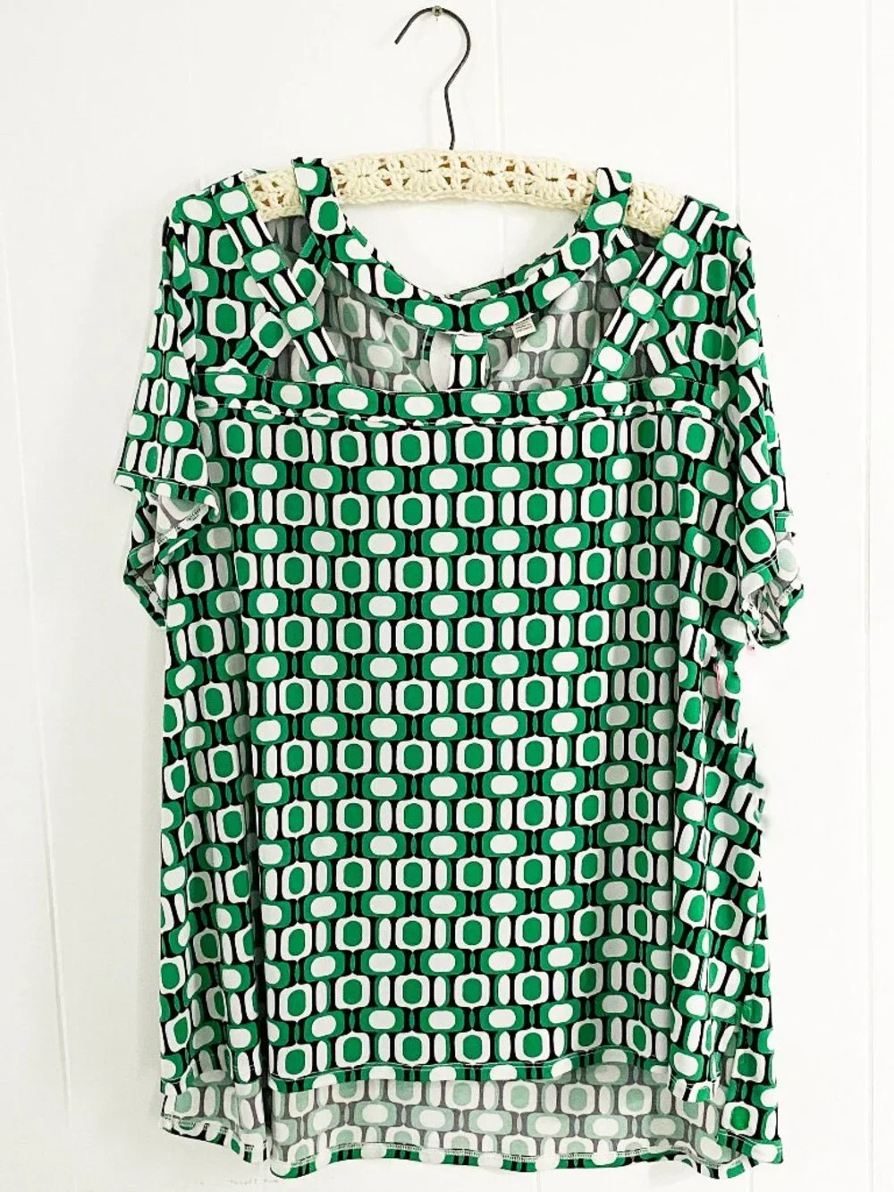 Short-Sleeved Polyester Shell - New With Tags - Cutout Design - Size 22/24